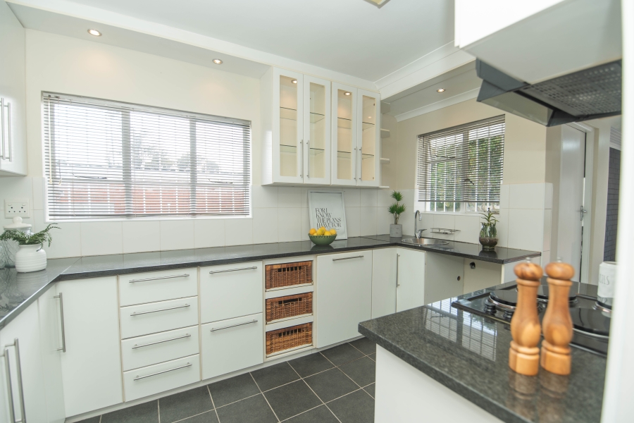 3 Bedroom Property for Sale in Charlo Eastern Cape